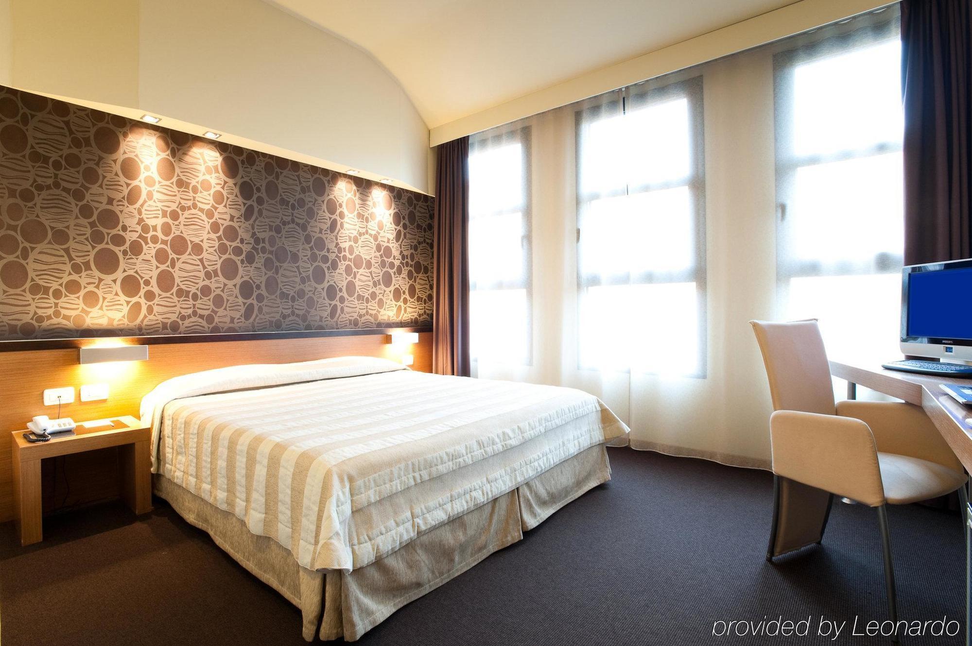 Hc3 Hotel Bologna Cameră foto